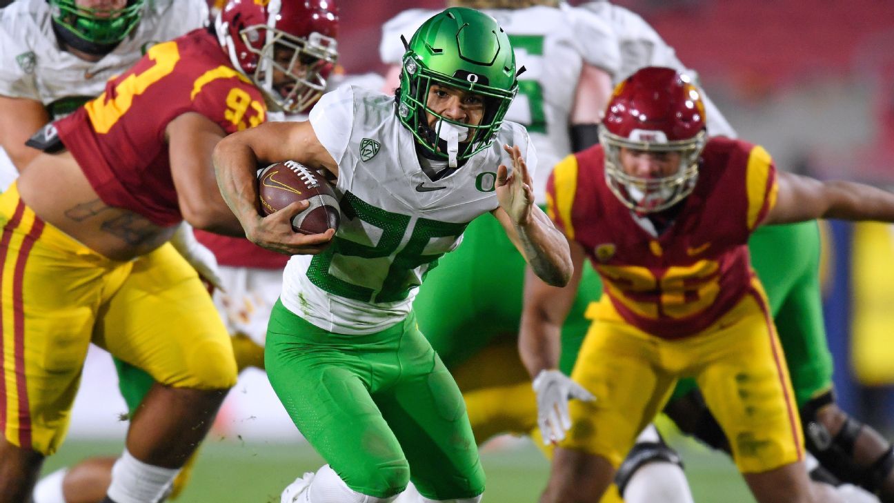 Oregon Ducks concludes unusual path to Pac-12 title, upsetting undefeated USC Trojans