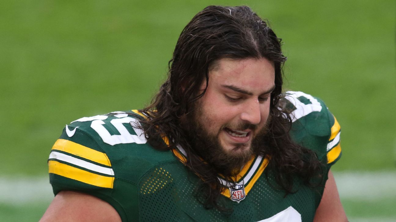 Is Packers' David Bakhtiari done playing on turf?