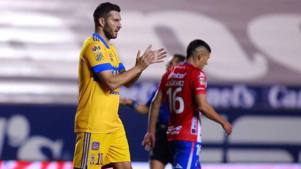 Gignac renewed and the news crossed the border