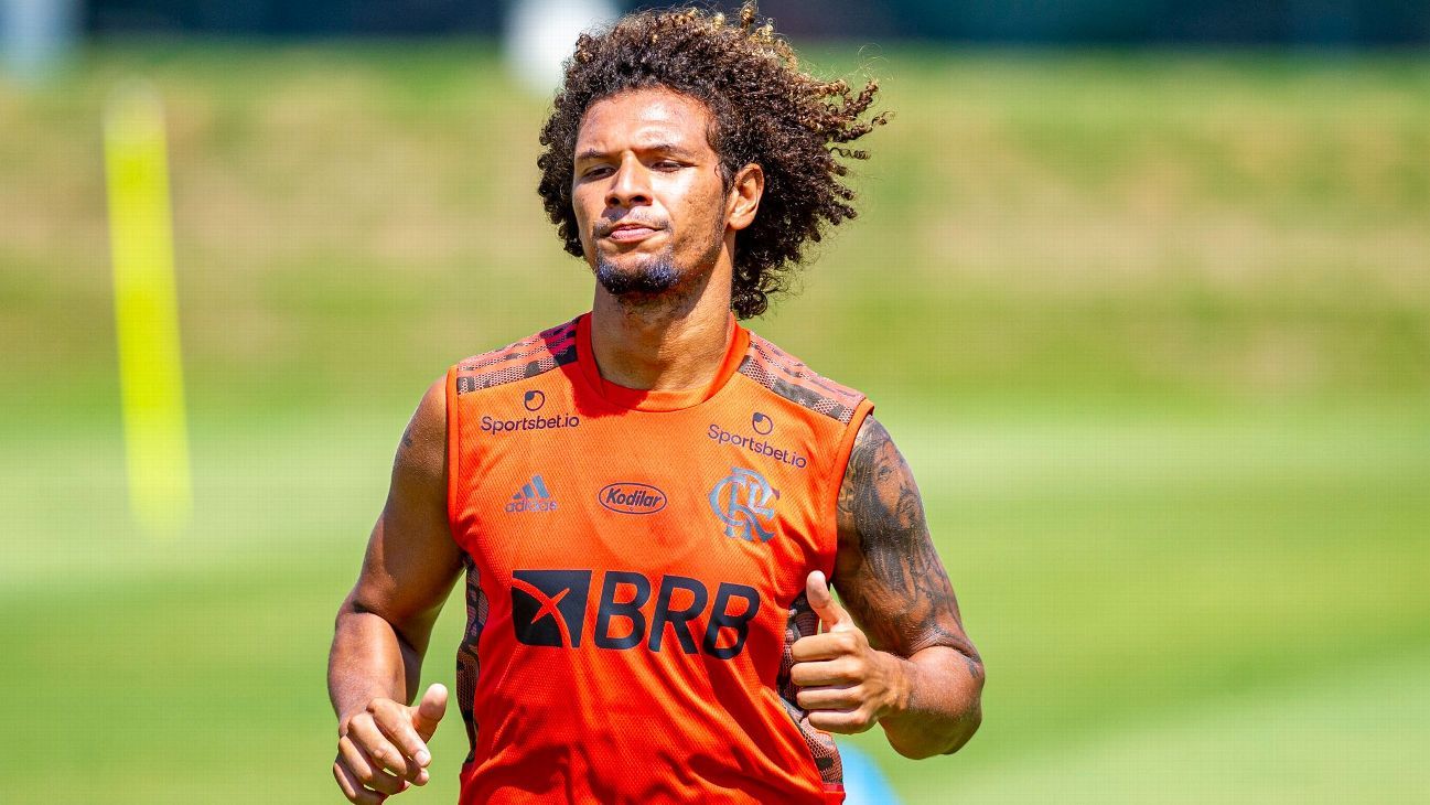 Ex-Flamengo vê lentidão em trio de estrelas que atrapalha e critica Renato: É culpa do sistema