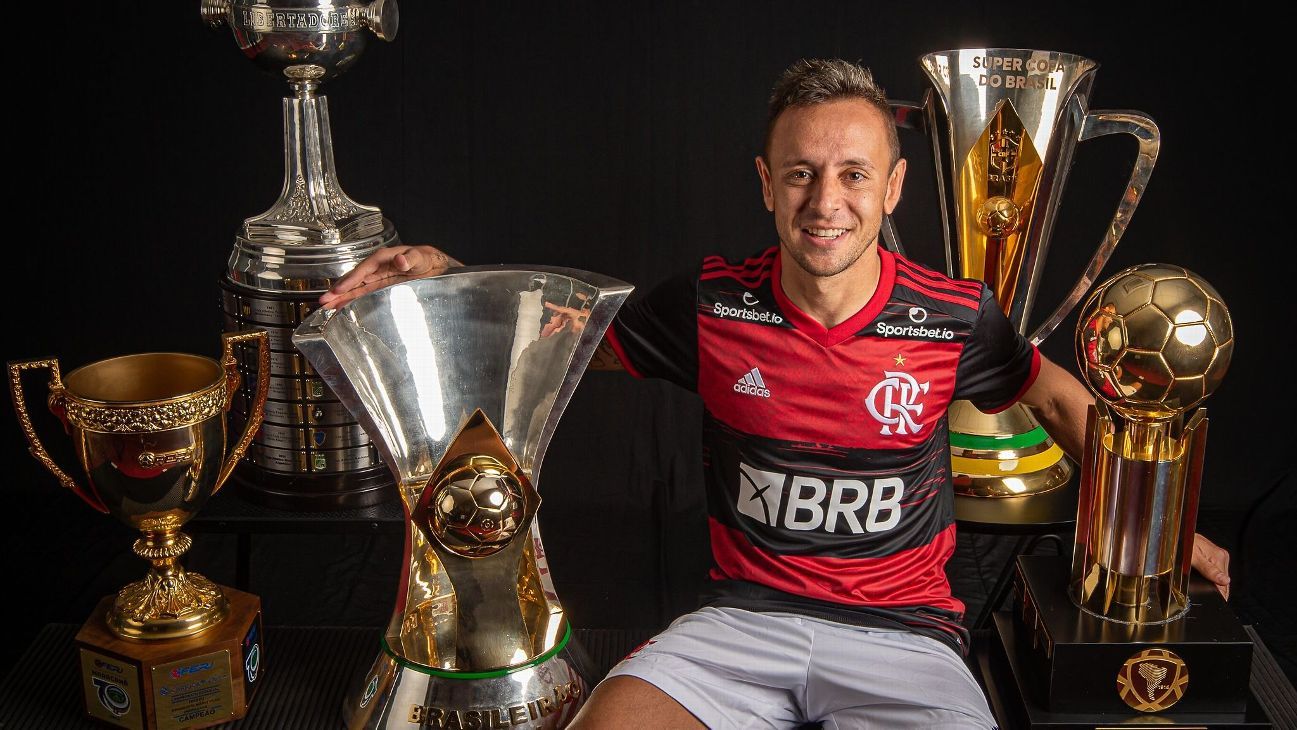 Rafinha abre o jogo em entrevista e diz que receberia muito menos no Flamengo e revela condição generosa que clube rejeitou