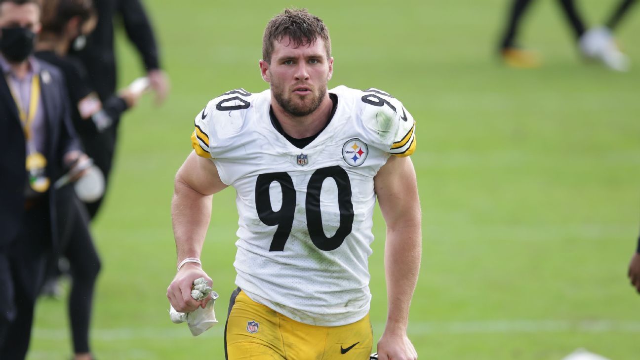 Pittsburgh Steelers outside linebacker T.J. Watt (90) takes the