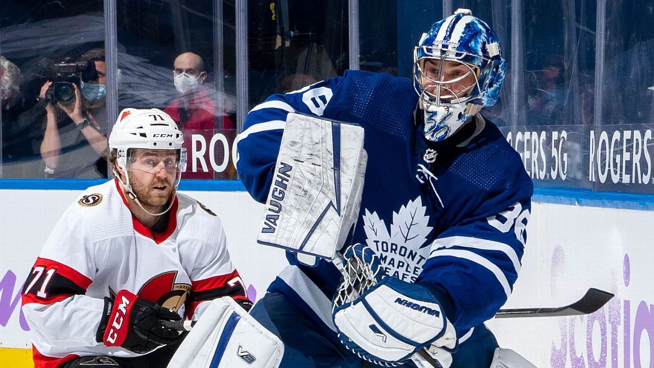 Maple Leafs head north for team bonding with season opener a week away