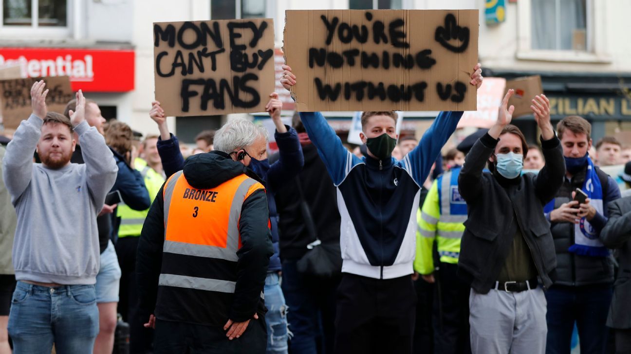 Fans of Chelsea, Barcelona, ​​Liverpool and Manchester United are protesting against the Super League