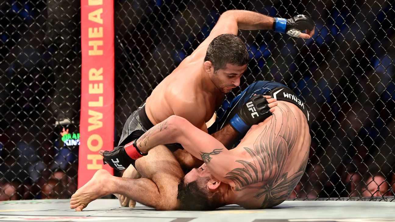 UFC 262 Results, analysis -- Beneil Dariush dominates as ...