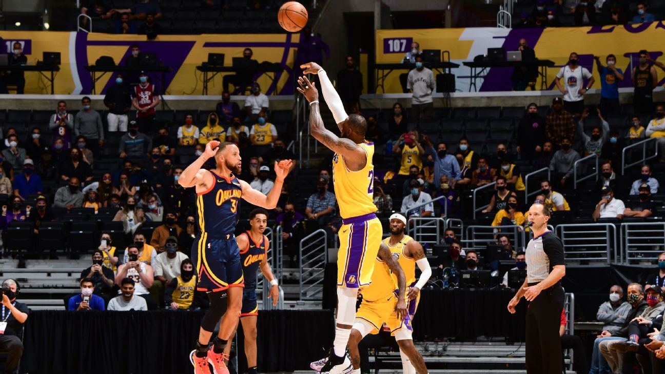 LeBron James: LA Lakers newcomer hits buzzer-beater three vs. Warriors