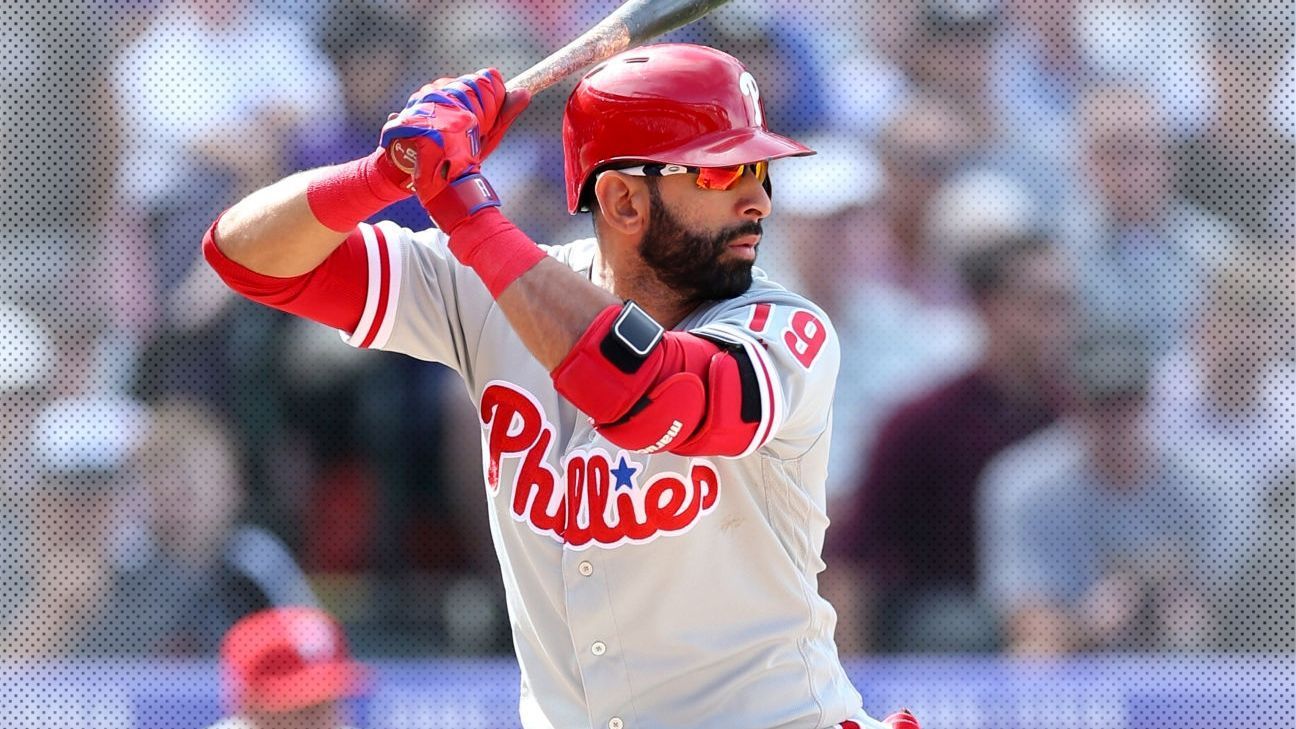 José Bautista regresa al béisbol luego de una ausencia de casi tres