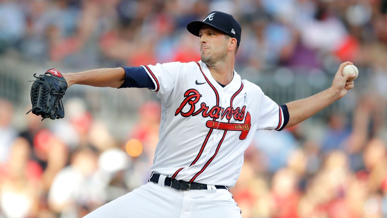 Drew Smyly stars as Cubs beat Reds in 2nd 'Field of Dreams' game - CBS  Chicago