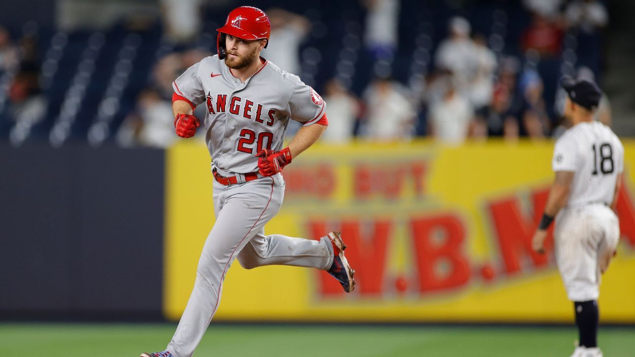 Los Angeles Angels score 7 in 9th in 'crushing' loss for New York Yankees