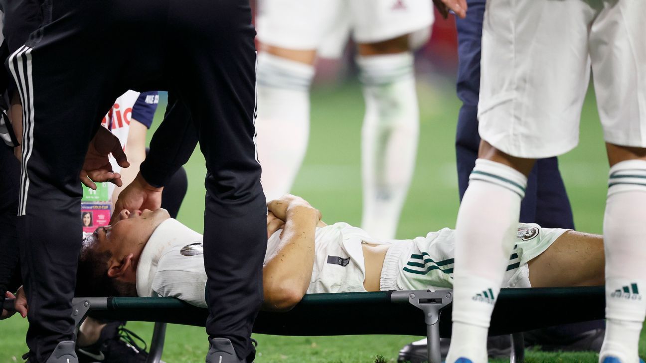 Gold Cup Mexikos Hirving Lozano Mit Kopfverletzung Ins Krankenhaus Eingeliefert Nach Welt