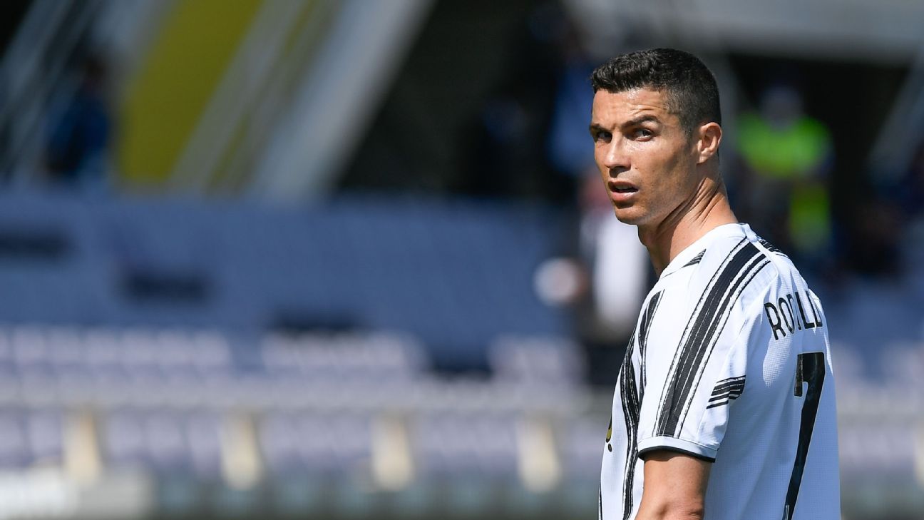 Juventus make Cristiano Ronaldo transfer decision as Real Madrid