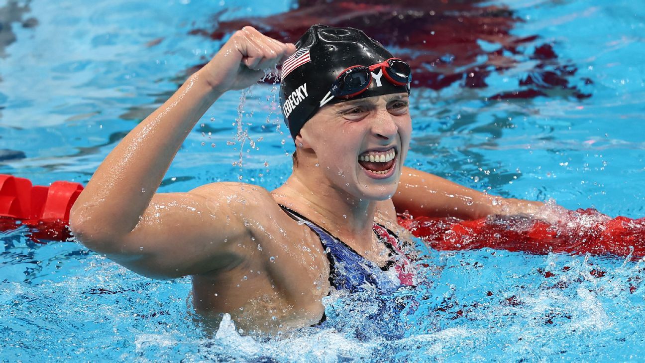 2021 年奥运会实时更新 – 凯蒂·莱德基 (Katie Ledecky) 以 1500 次自由泳夺得金牌，美国男篮有望复苏，还有更多来自东京的选手