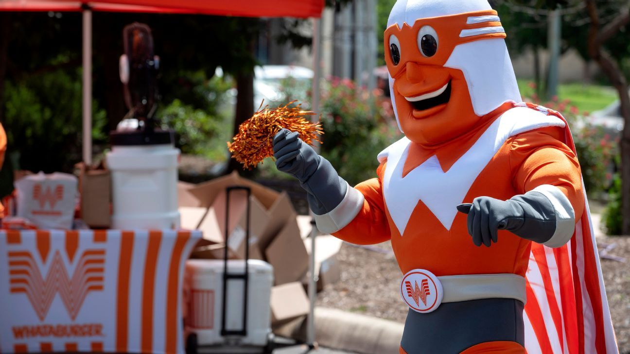 Whataguy! Patrick Mahomes bringing his favorite fast food to Kansas City area