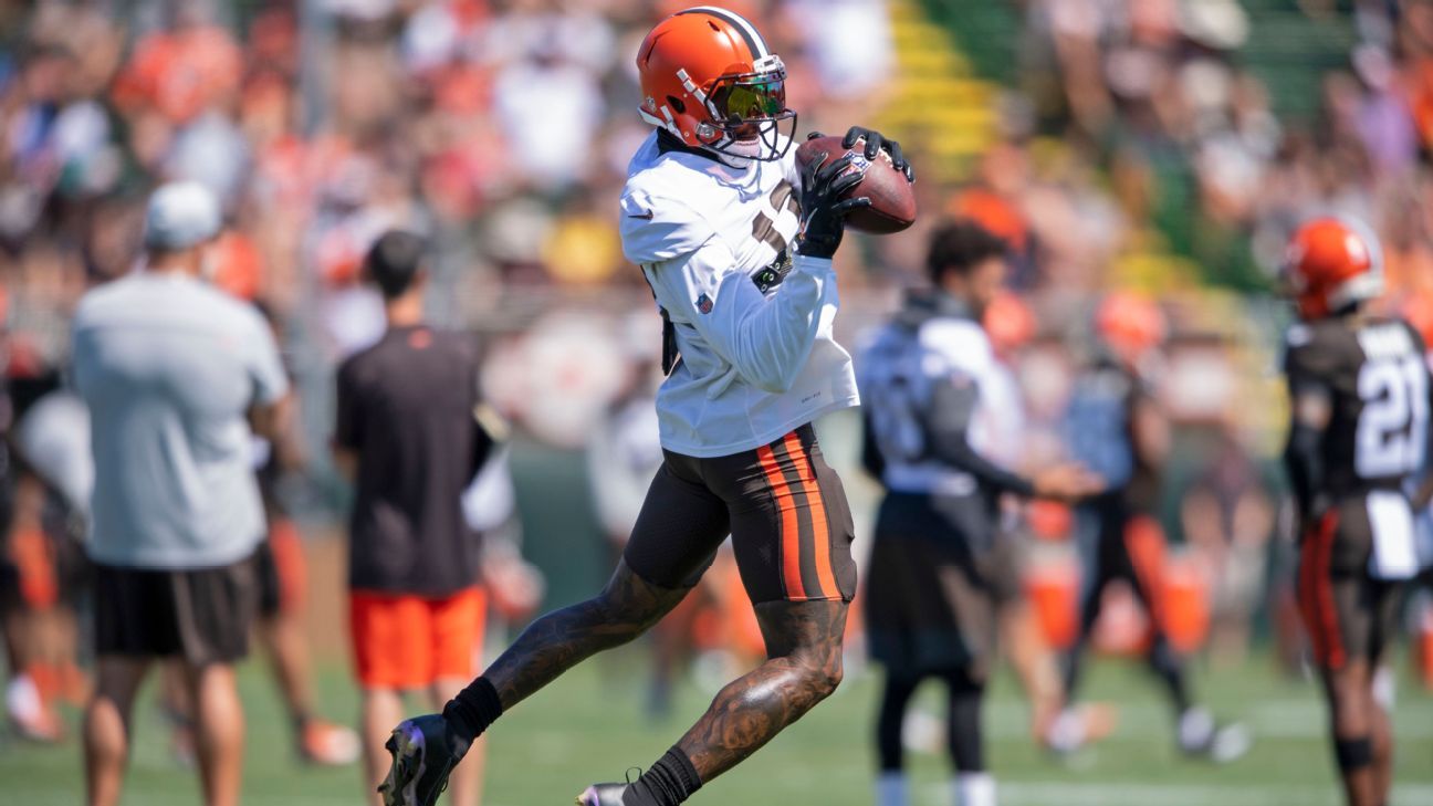 Odell Beckham Jr. among nine players placed on COVID-19 list by