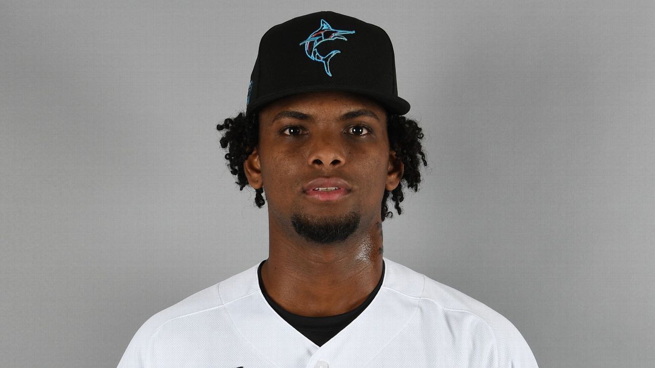 Miami Marlins: Edward Cabrera makes spring training debut