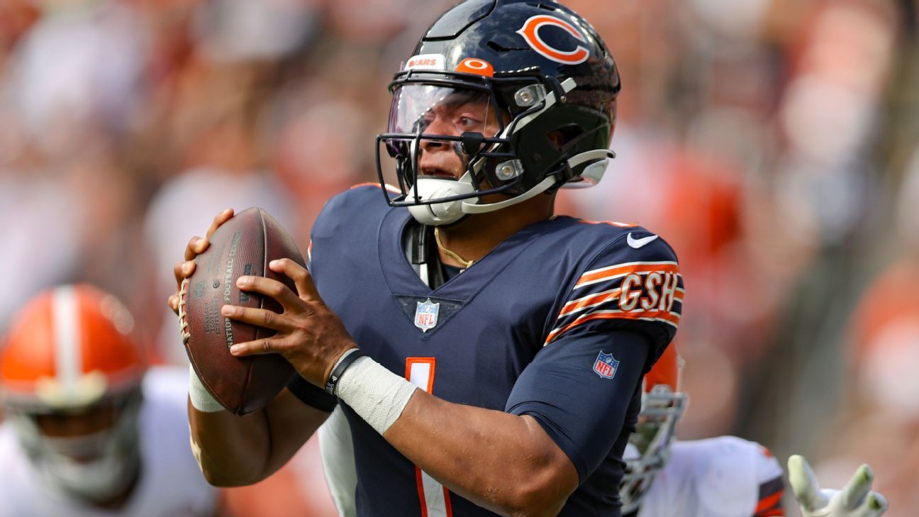 Coach Matt Nagy, Chicago Bears turn to rookie quarterback Justin Fields for seco..