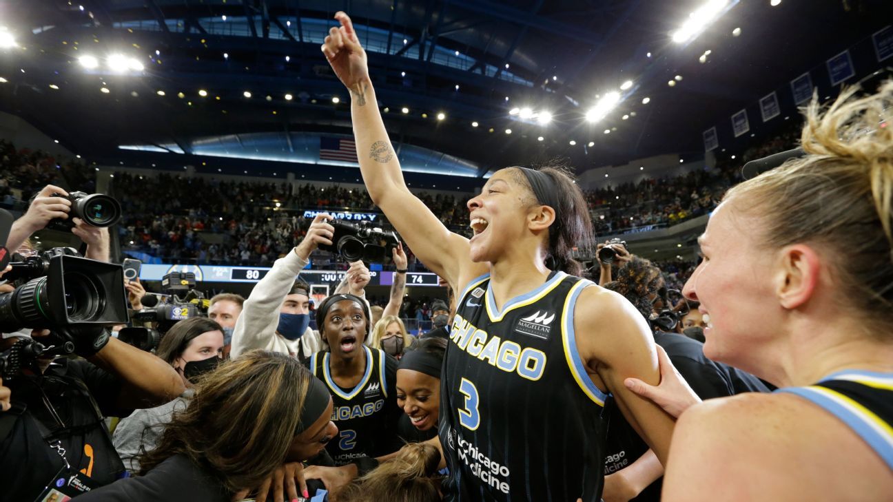 WNBA - A historic outing for Candace Parker ‼️ Tonight she became