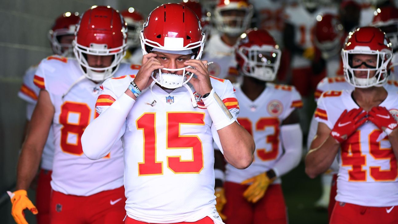 Time to panic about Patrick Mahomes and the Chiefs? Separating fact from fiction who’s to blame and what’s next – ESPN
