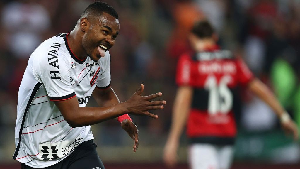 Flamengo on X: Fim de jogo no Maracanã. O Flamengo empata em 0 a 0 com o  Athletico-PR, no jogo de ida das quartas de final da Copa do Brasil. #CRF  #VamosFlamengo