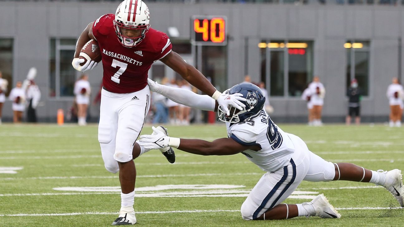 The school that realignment left behind: Inside UConn football's collapse