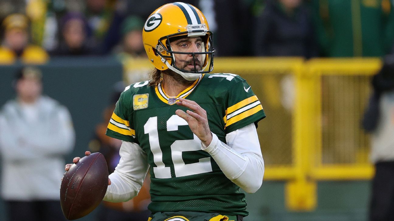 Aaron Rodgers' toe injury expected to last for remainder of season, sources say