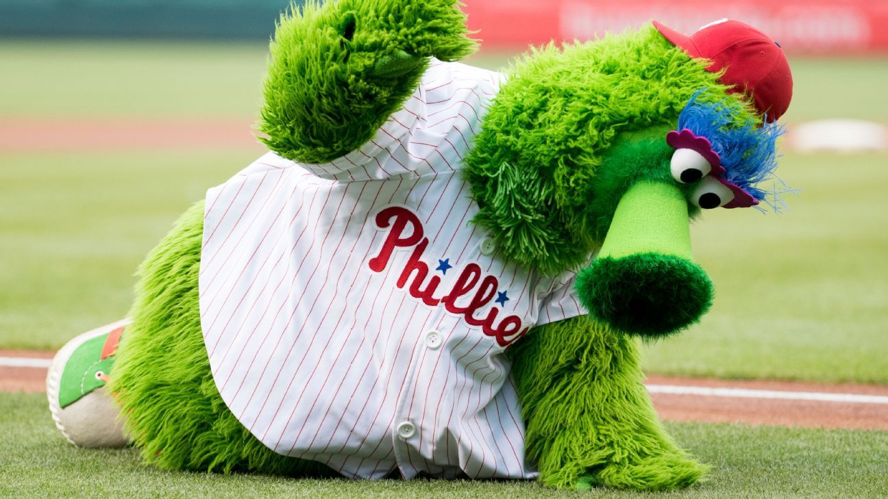 Original Phillie Phanatic will return following agreement