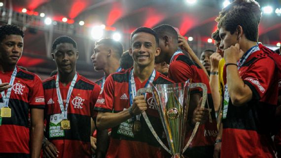 Técnico do Flamengo na Copinha conta tudo da base do clube e cita diferencial para formar joias: Fundamental