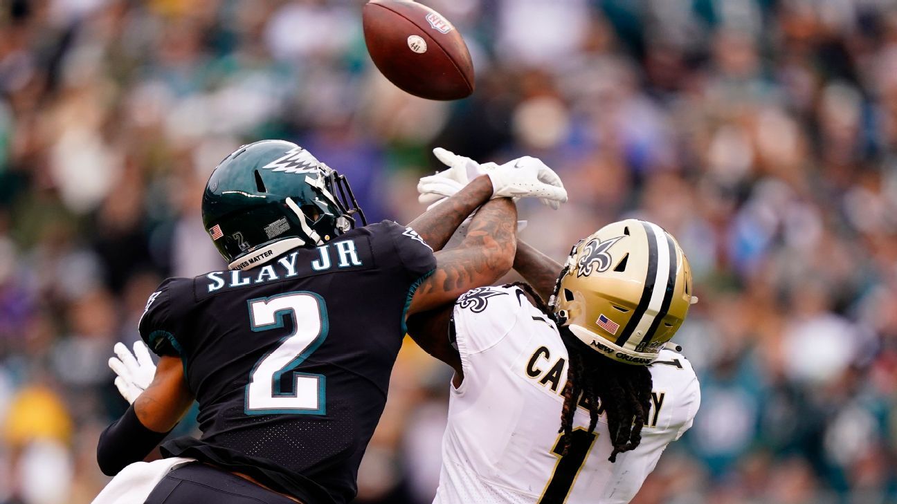 Philadelphia, Pennsylvania, USA. 21st Nov, 2021. Philadelphia Eagles  cornerback Darius Slay (2) in action prior to the NFL game between the New  Orleans Saints and the Philadelphia Eagles at Lincoln Financial Field