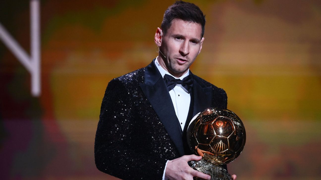 PSG's Lionel Messi beats out Bayern's Robert Lewandowski to win record-seventh Ballon d'Or