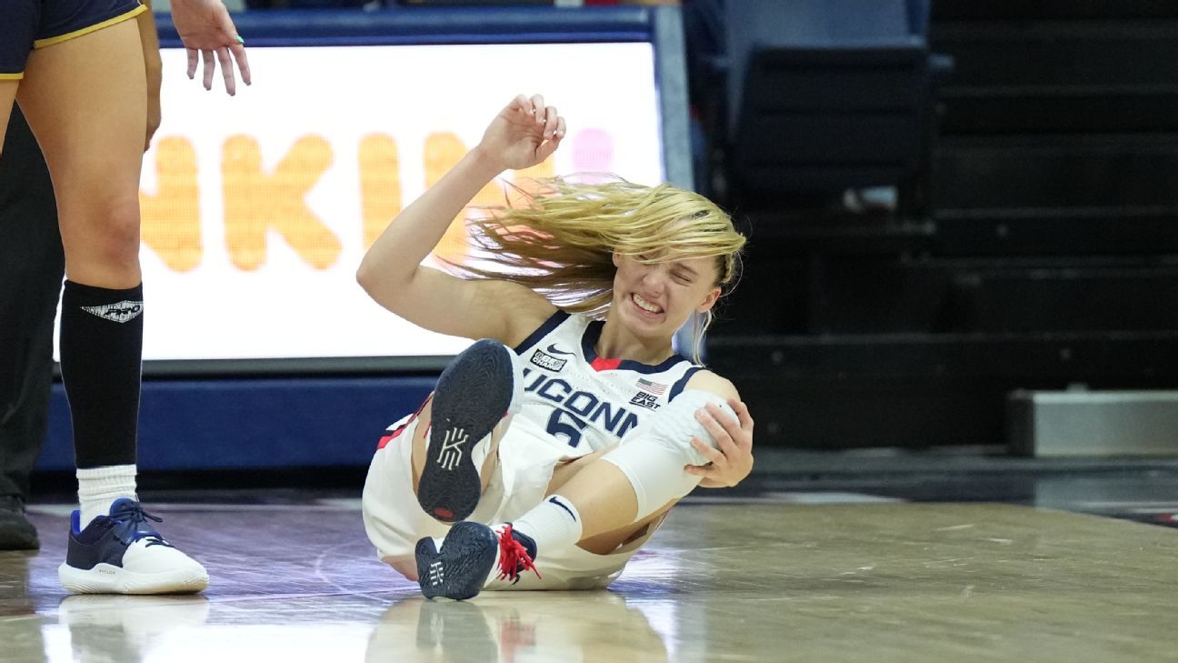 UConn women's basketball star Paige Bueckers leaves win over Notre Dame with knee injury