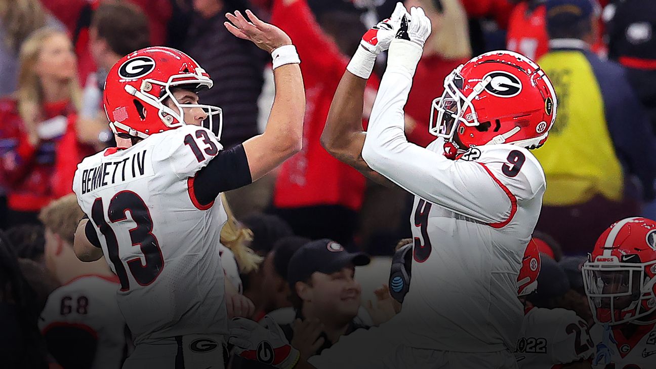 2021 CFP National Champions Georgia Bulldogs football Go Dawgs and