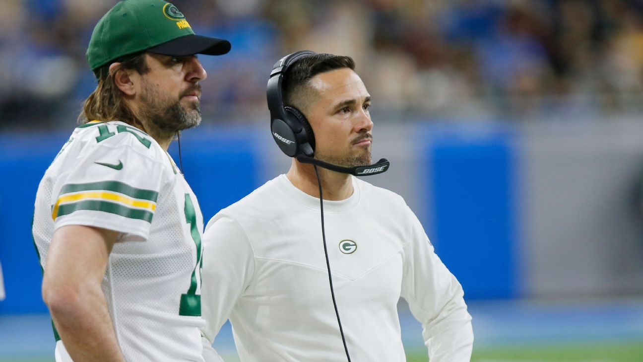 Packers GM, coach want Rodgers back next season