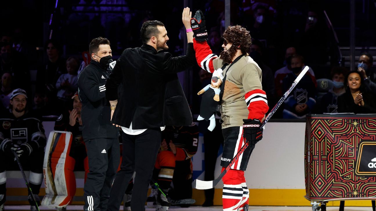 Kids hunt NHL mascots during All-Star Game