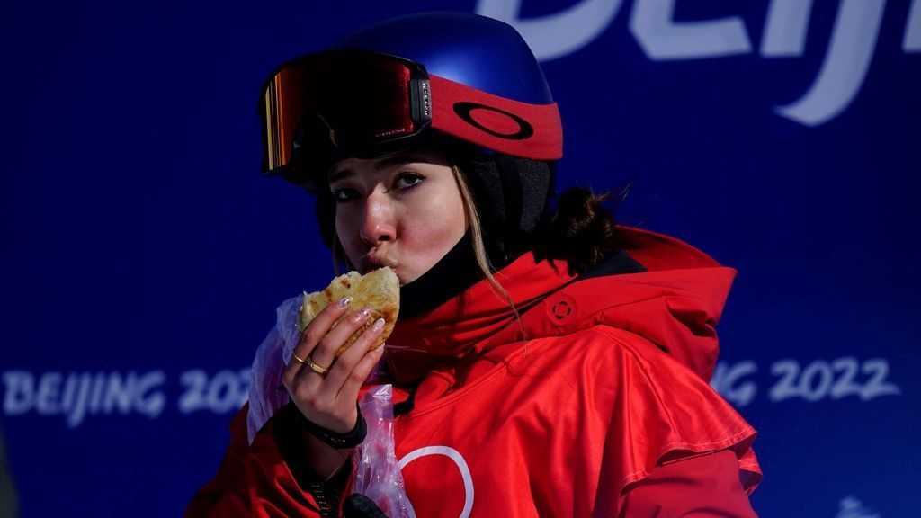 The Freestyle Ski Star Eileen Gu Has a Warning About TikTok Diets - The New  York Times