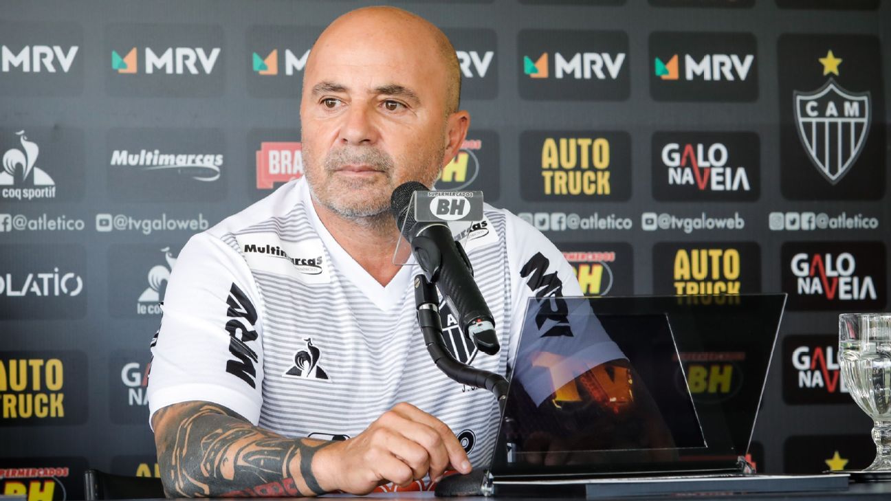 Crise na Cidade do Galo? Sampaoli Volta à Cena!
