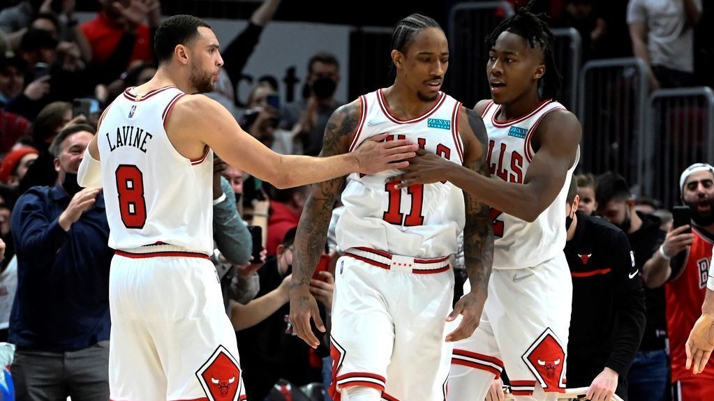 DeMar DeRozan comes up clutch again, powers Chicago Bulls ...