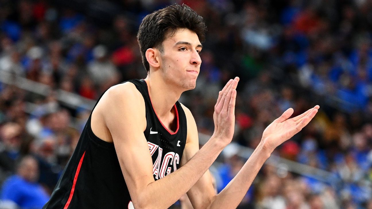 Chet Holmgren is a top NBA prospect and the 'complete opposite' of what you  think