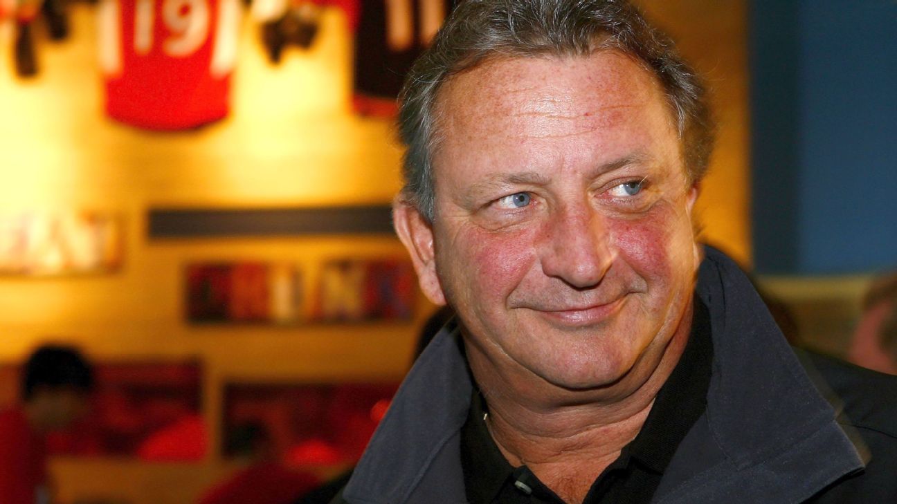 Ottawa Senators announce that owner Melnyk has died at the age of