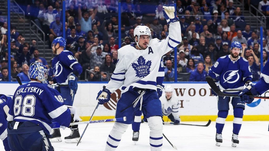 Auston Matthews ties Toronto Maple Leafs record for goals in season with 54th