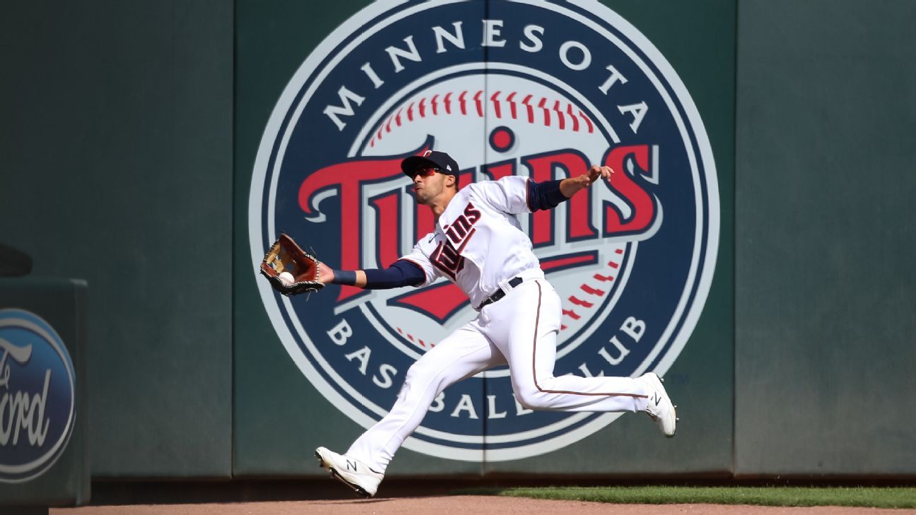 Twins place Alex Kirilloff (shoulder) on 10-day IL - ESPN