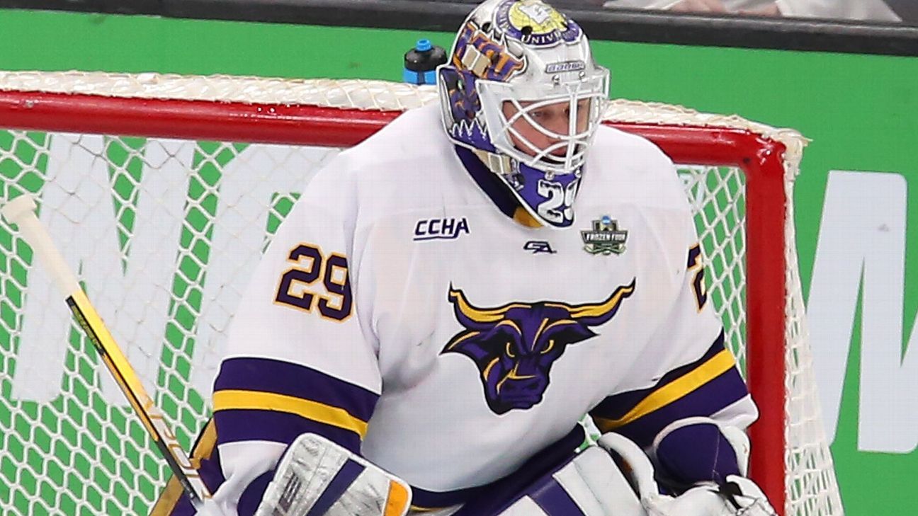 McKay Named Recipient of the 2022 Hobey Baker Award as National Player of  the Year - Minnesota State University - Mankato Athletics