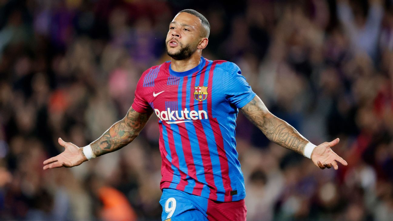 Memphis Depay could be leaving La Liga side Barcelona in 2023