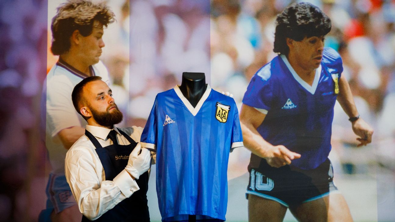 Diego Maradona's 'Hand of God' jersey sells for world-record price at auction - ESPN