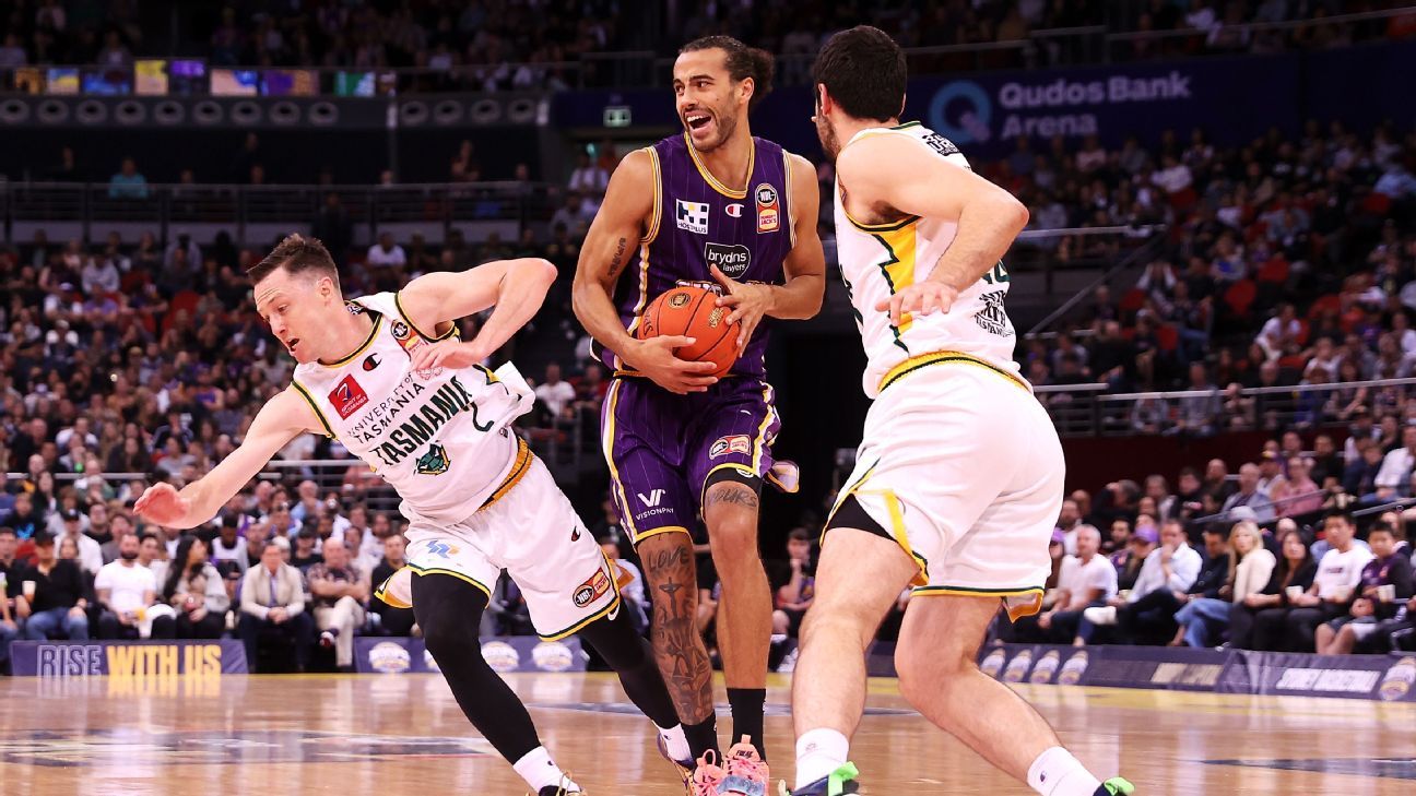 Sydney Kings win NBL Grand Final Game 1, questions over Jaylen Adams
