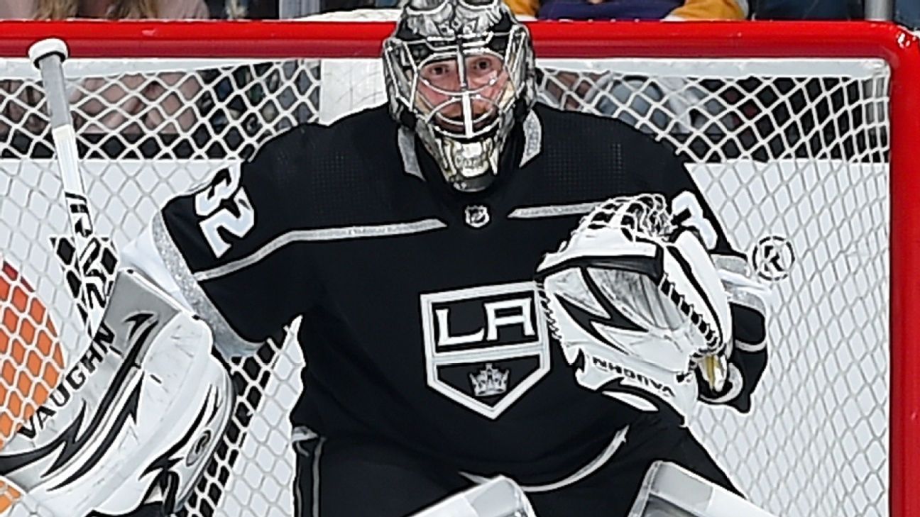 Jonathan Quick, 'a really good goalie in this league for a long time,' bounces b..