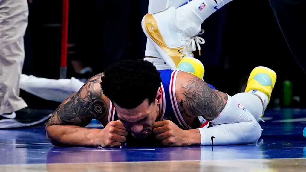 Philadelphia 76ers forward Danny Green suffered torn ACL, LCL in season-ending l..