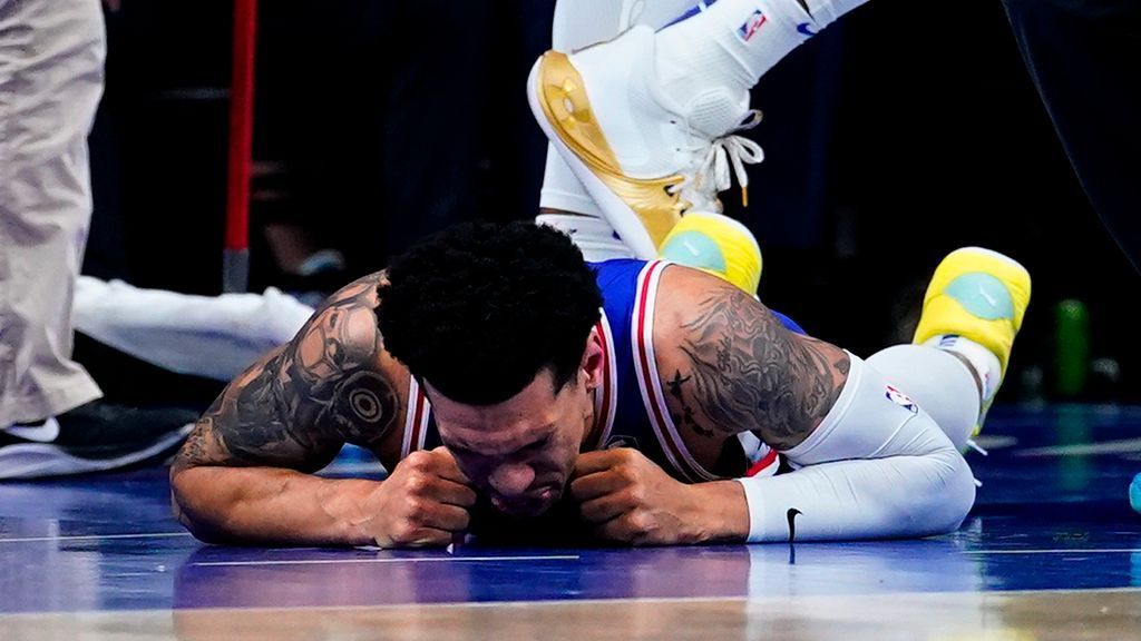 76ers' Green diagnosed with torn ACL, LCL