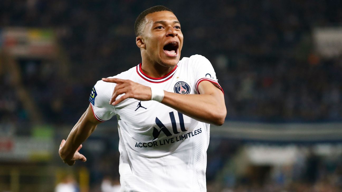 Kylian Mbappe set to snub Real Madrid in favour of shock PSG stay - sources