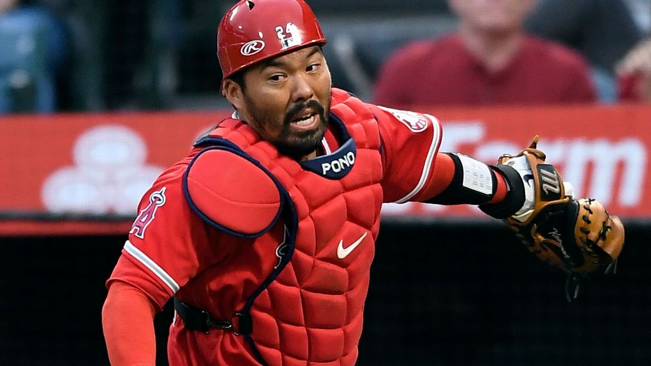 Los Angeles Angels catcher Kurt Suzuki, 38, exits game in third inning with neck..