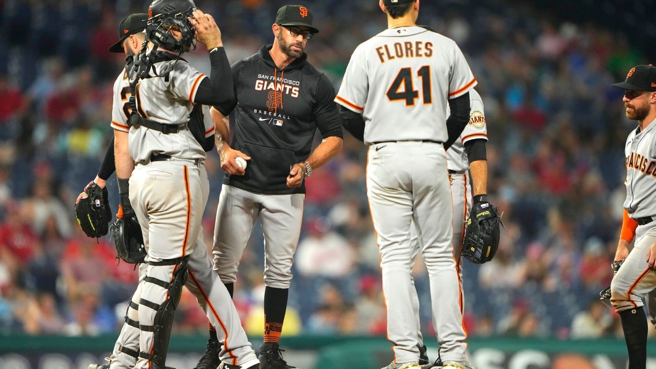 San Francisco Giants' Gabe Kapler stays in clubhouse for national anthem a  day after pausing protest for Memorial Day holiday - ESPN